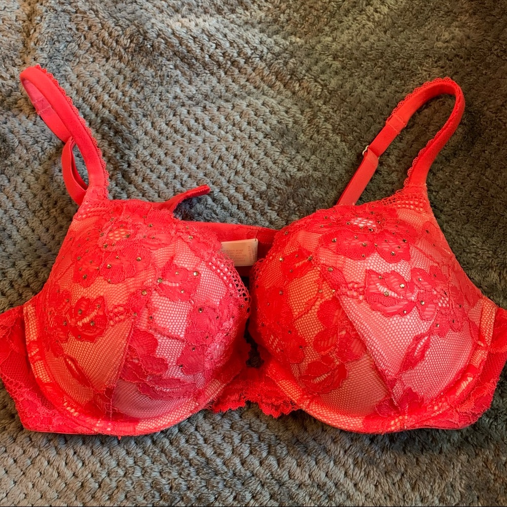 Red Lace VS Bra